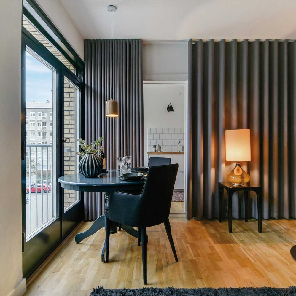 Blockout-curtains-in-lounge