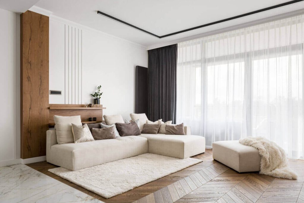 floor to ceiling curtains