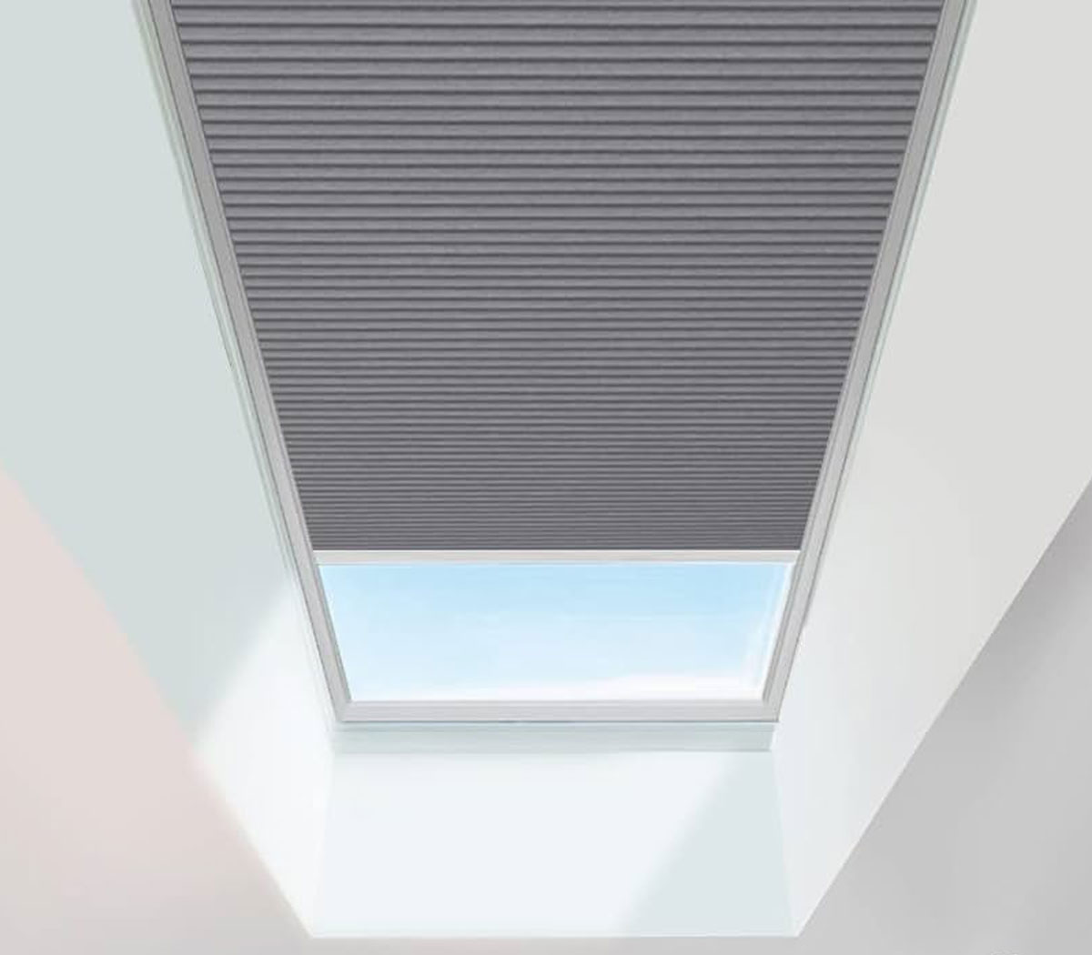 Skylight-honeycomb-blinds