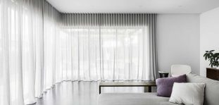 Ceiling-to-floor-curtains